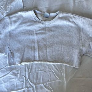 Aritzia TNA Cropped Sweatshirt in Size Small